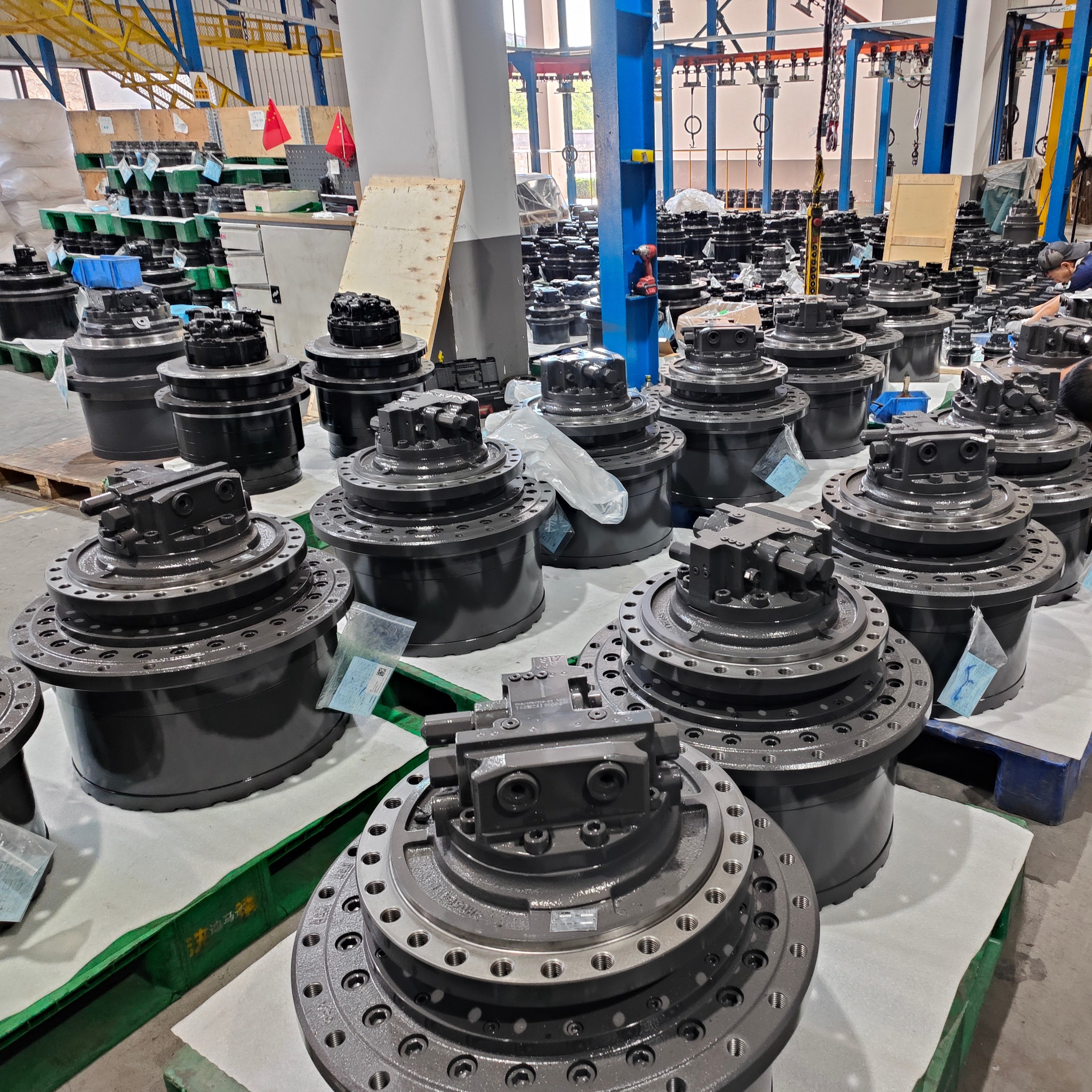 Excavator EDDIE Travel Motor Final Drives for Undercarriage Parts system widely used in OEM market Number New Product 2023