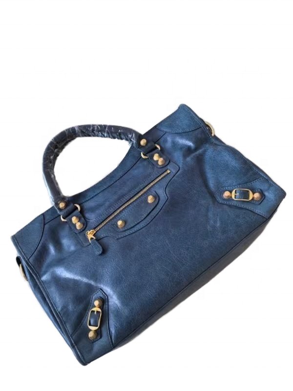 Used vintage rivet tassel gold nail black small nail tassel leather men's and women's motorcycle bag discount