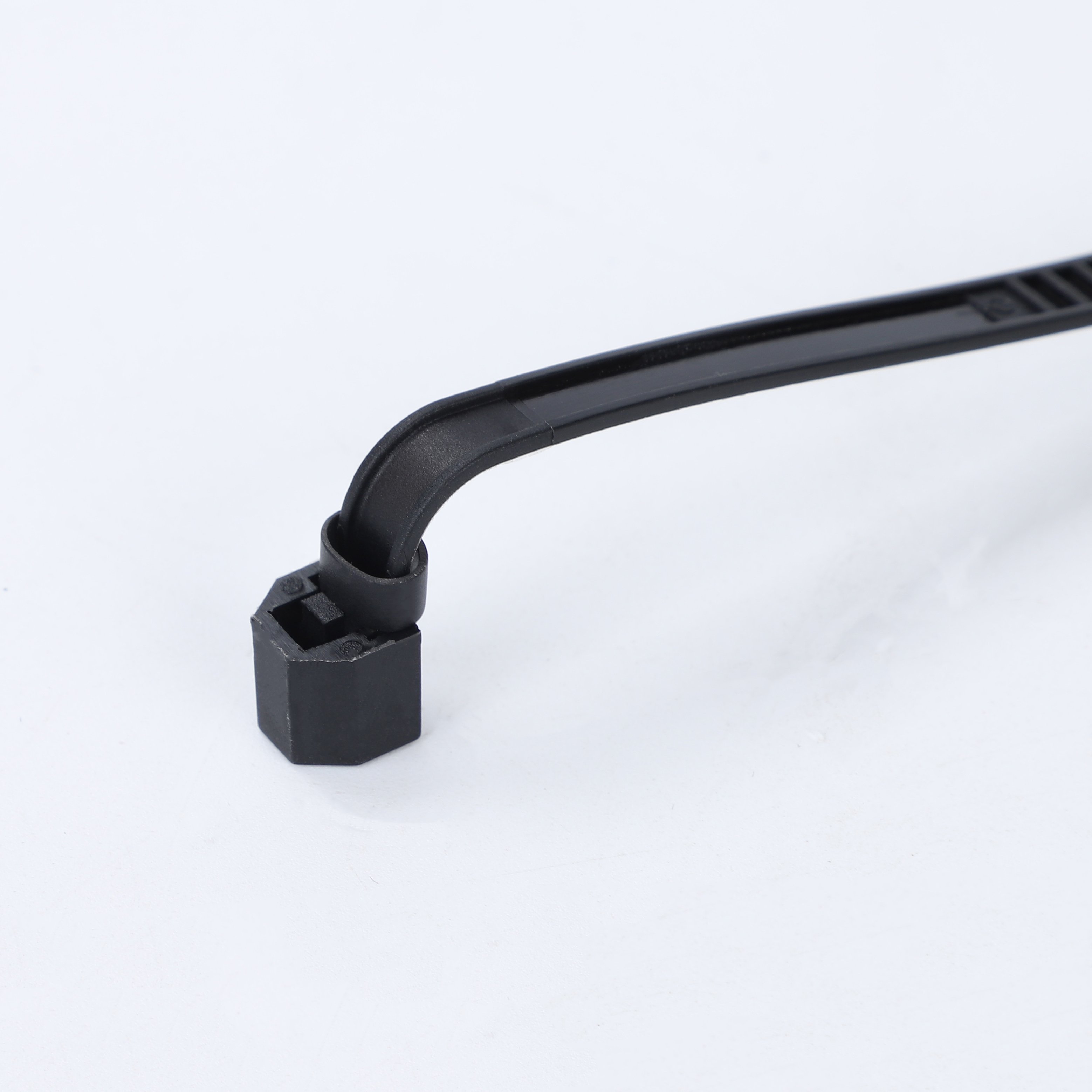 7*200mm Cable Ties Plastic Nylon 66 Zipper Cable Ties Are Used to Secure Motorcycle Accessories Eco-friendly Free Black any Size