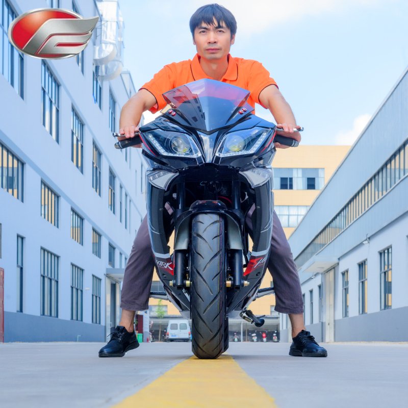New Model Full Size Racing Electric Motorcycle 5000w/ 8000w/ 10000w/ 20000w for Adult