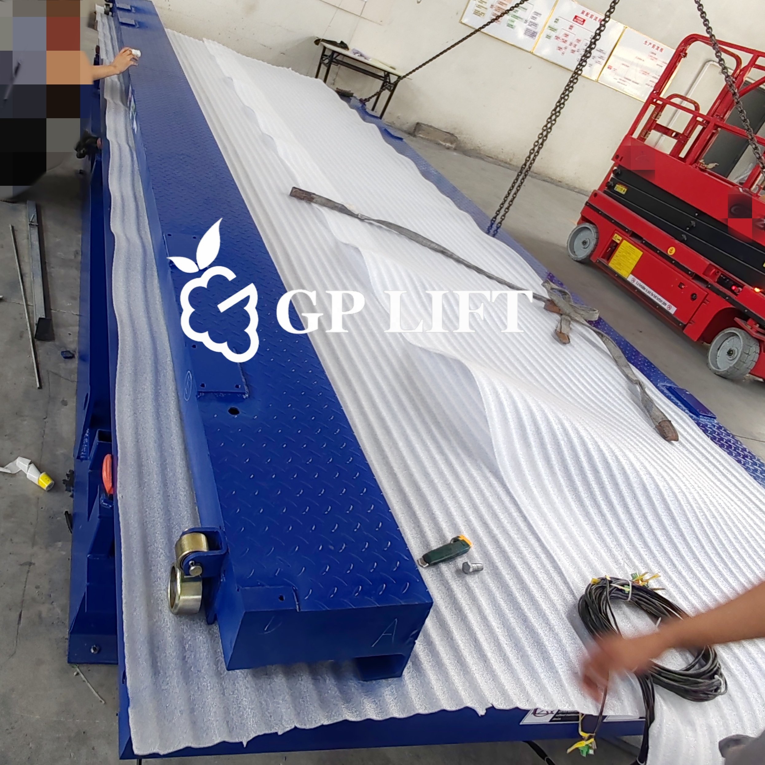 electric hydraulic vehicle lift car hoist 4000kg 9000lbs hydraulic scissor lift