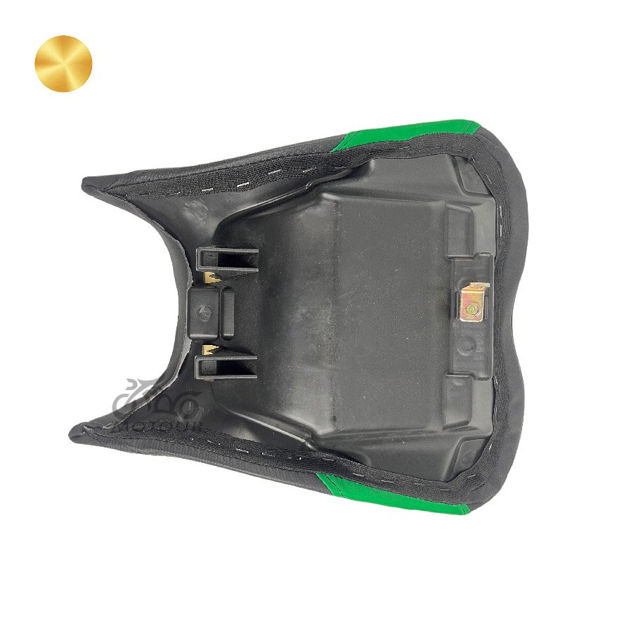 Factory New Design Motorcycle Body System Durable and Comfortable Black Leather Motorcycle Seat for Kawasaki Ninja 400 2018